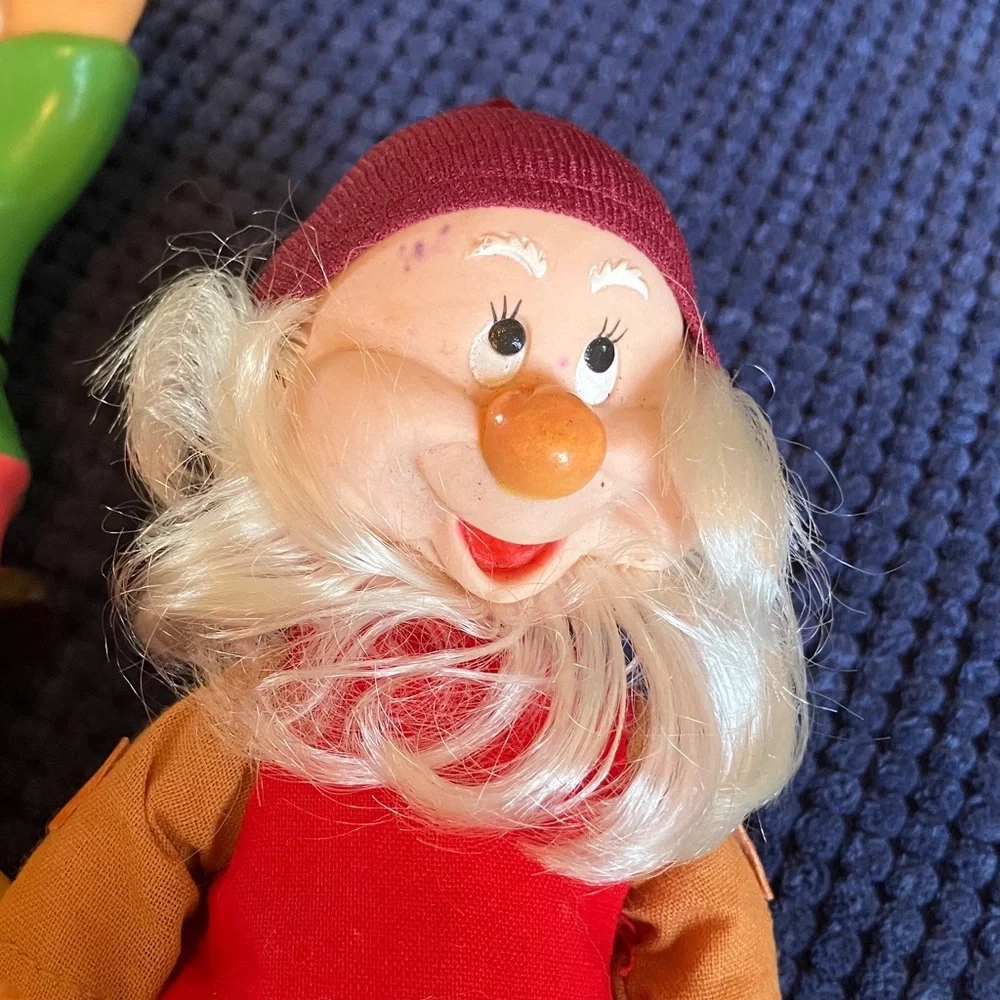 BIKIN DISNEY Snow White And The Seven Dwarfs Doll Set 1980’s Vintage All 7 - Picture 6 of 6